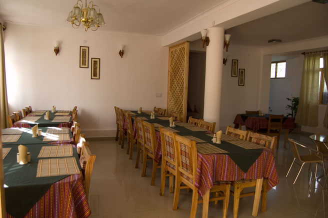 Kanishka Hotel Leh Restaurant