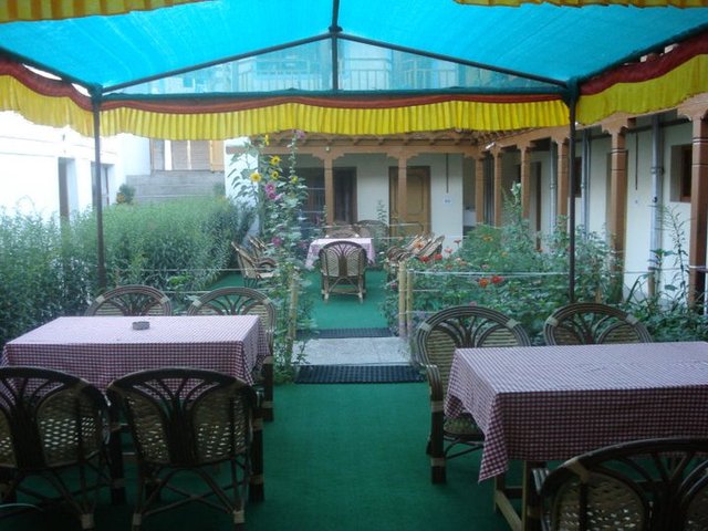Tso Kar Hotel Leh Restaurant