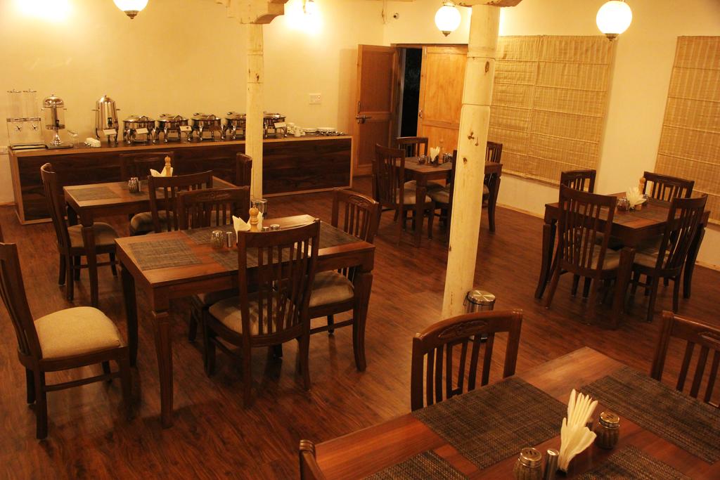 Himalayan Luxury Bivouacs Hotel Leh Restaurant